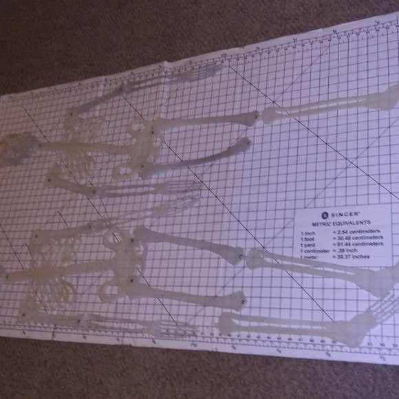 VTG Fun World Glow in the Dark Skeleton Prop Halloween Decor #9847 Lot of 2 - Picture 13 of 15